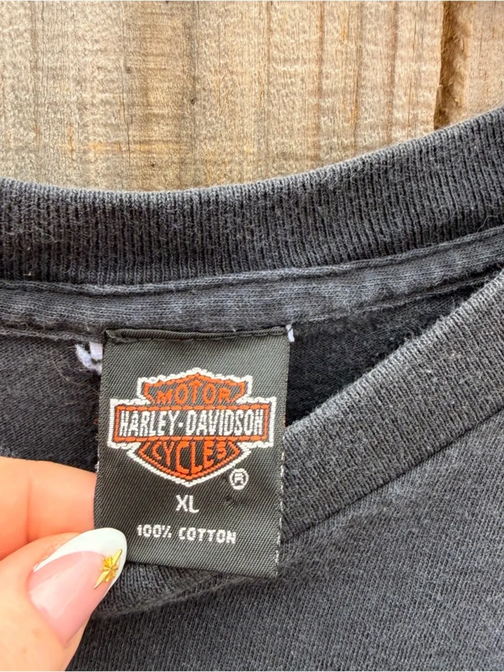 Vintage 1995 Harley-Davidson Black Short-Sleeve Tee with Engine Graphic XL
